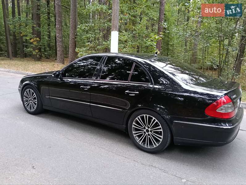 Седан Mercedes-Benz E-Class 2008 в Малині