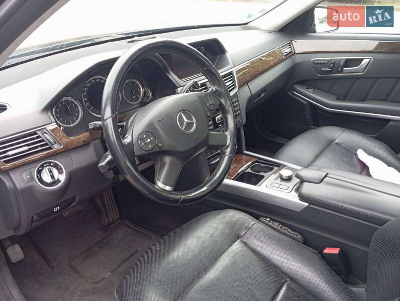 Седан Mercedes-Benz E-Class 2013 в Ужгороде