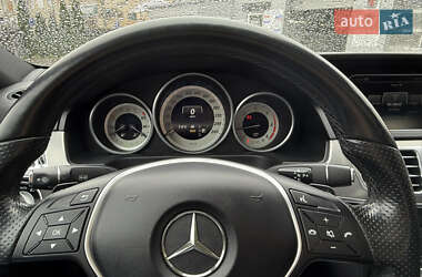Седан Mercedes-Benz E-Class 2015 в 