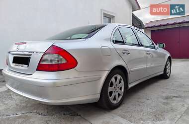 Седан Mercedes-Benz E-Class 2007 в 