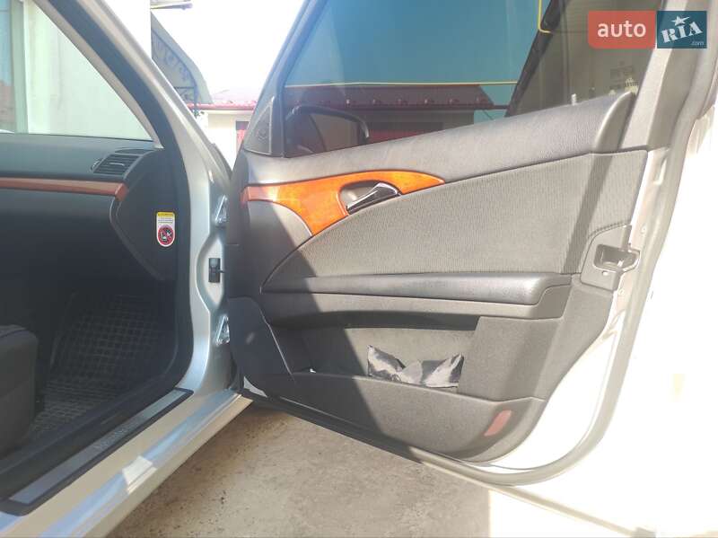 Седан Mercedes-Benz E-Class 2007 в Черновцах