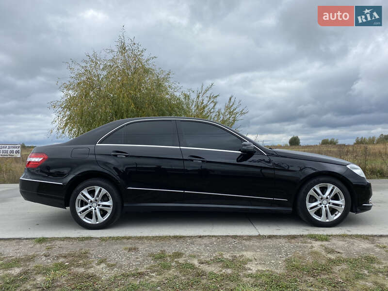 Седан Mercedes-Benz E-Class 2011 в Києві фото 5 Седан Mercedes-Benz E-Class 2011 в Києві