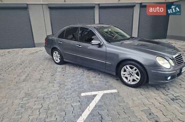 Седан Mercedes-Benz E-Class 2008 в 