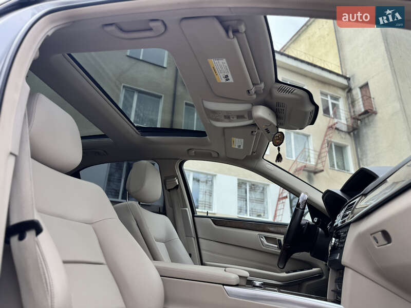 Седан Mercedes-Benz E-Class 2014 в Звягелі