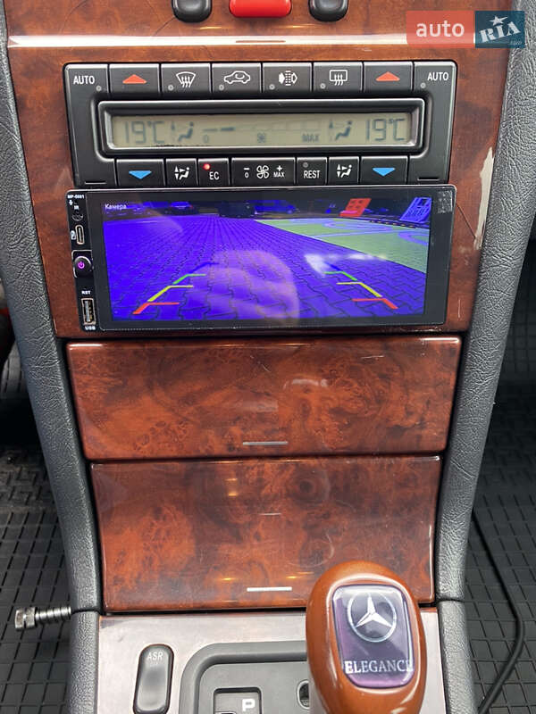 Седан Mercedes-Benz E-Class 1999 в Калуші