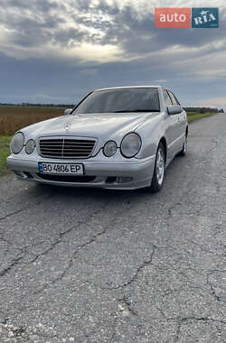 Седан Mercedes-Benz E-Class 2000 в Тернополі