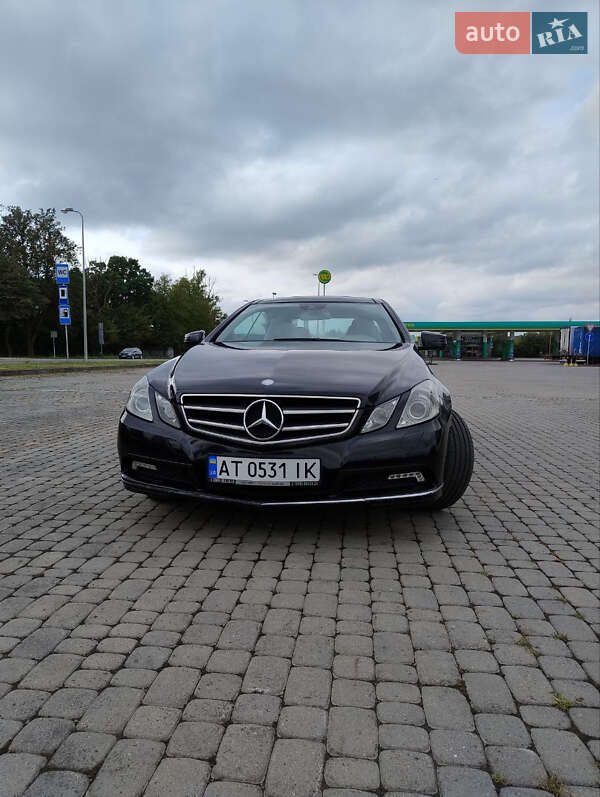 Купе Mercedes-Benz E-Class 2010 в Ивано-Франковске фото Купе Mercedes-Benz E-Class 2010 в Ивано-Франковске