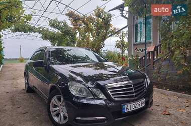 Седан Mercedes-Benz E-Class 2010 в 