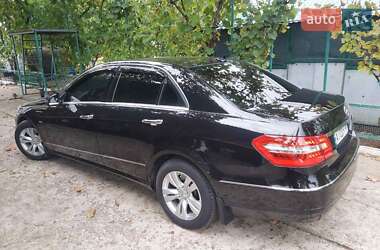 Седан Mercedes-Benz E-Class 2010 в 