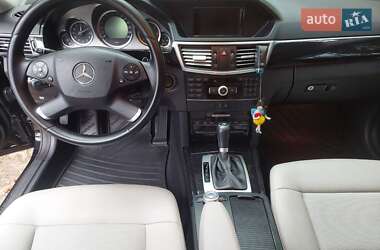 Седан Mercedes-Benz E-Class 2010 в 