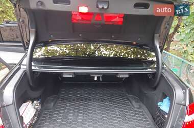 Седан Mercedes-Benz E-Class 2010 в 
