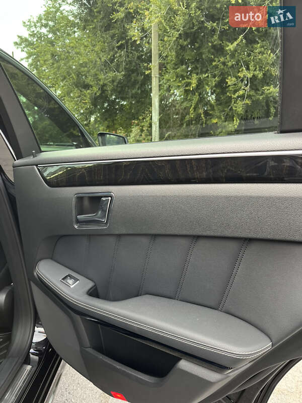 Седан Mercedes-Benz E-Class 2011 в Днепре фото 47 Седан Mercedes-Benz E-Class 2011 в Днепре