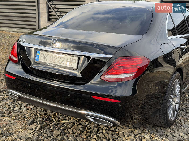 Седан Mercedes-Benz E-Class 2017 в Вараші