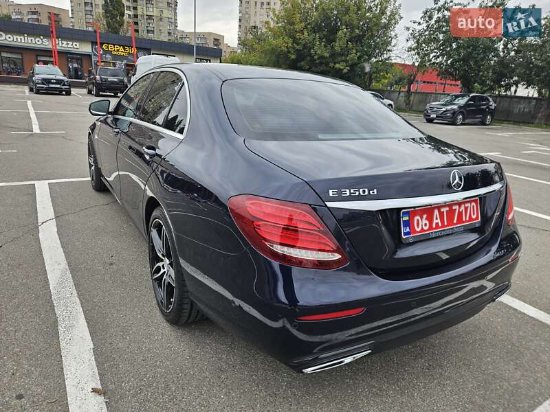 Седан Mercedes-Benz E-Class 2020 в Киеве
