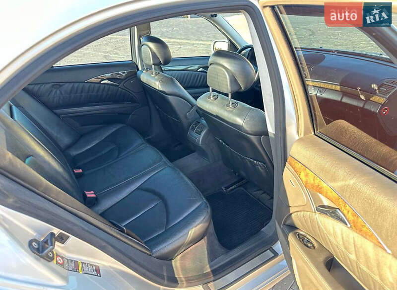 Седан Mercedes-Benz E-Class 2005 в Слов'янську