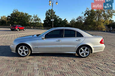 Седан Mercedes-Benz E-Class 2005 в Слов'янську