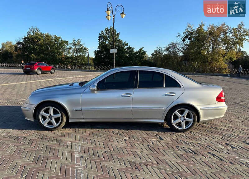 Седан Mercedes-Benz E-Class 2005 в Слов'янську