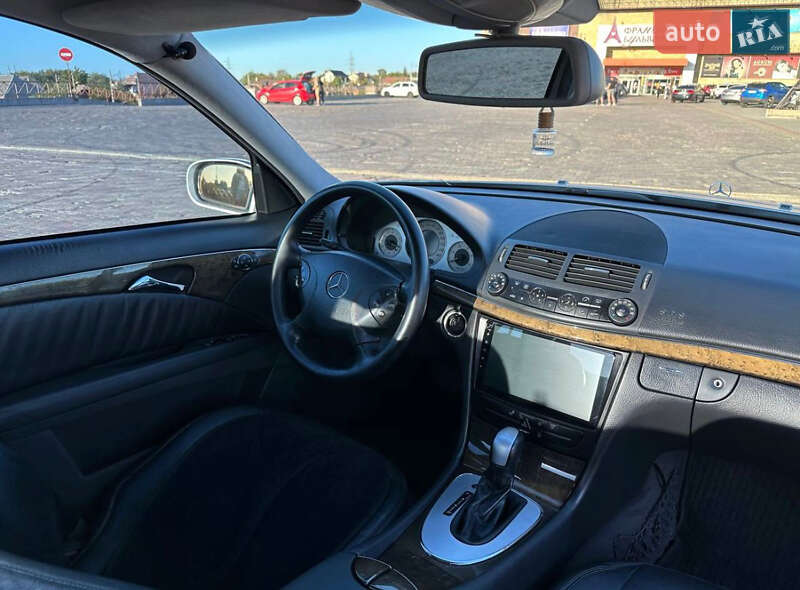 Седан Mercedes-Benz E-Class 2005 в Слов'янську
