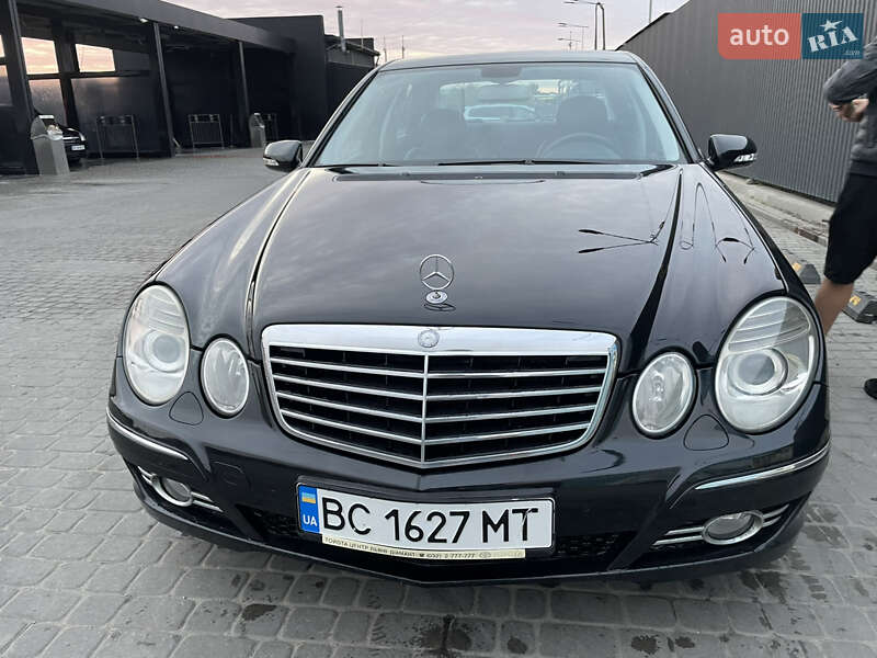 Седан Mercedes-Benz E-Class 2008 в Львові