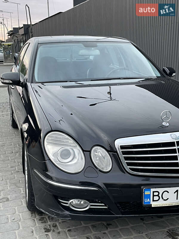 Седан Mercedes-Benz E-Class 2008 в Львові