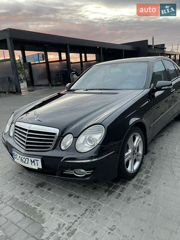 Седан Mercedes-Benz E-Class 2008 в Львові