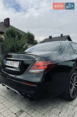 Седан Mercedes-Benz E-Class 2016 в 