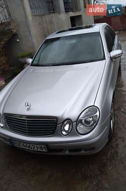 Седан Mercedes-Benz E-Class 2004 в Каменец-Подольском