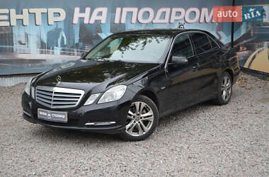 Седан Mercedes-Benz E-Class 2011 в Києві