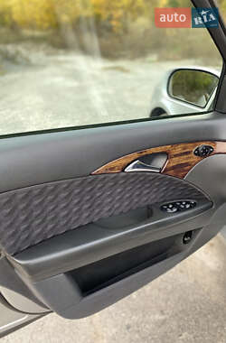 Седан Mercedes-Benz E-Class 2004 в 