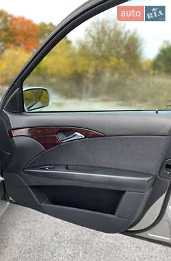 Седан Mercedes-Benz E-Class 2004 в 