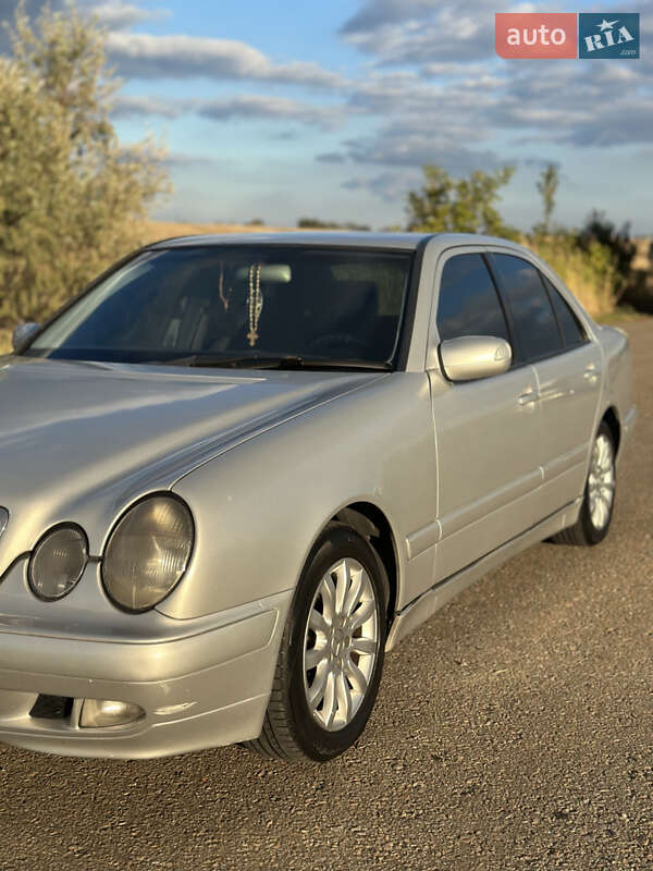 Седан Mercedes-Benz E-Class 2000 в Одесі фото 6 Седан Mercedes-Benz E-Class 2000 в Одесі