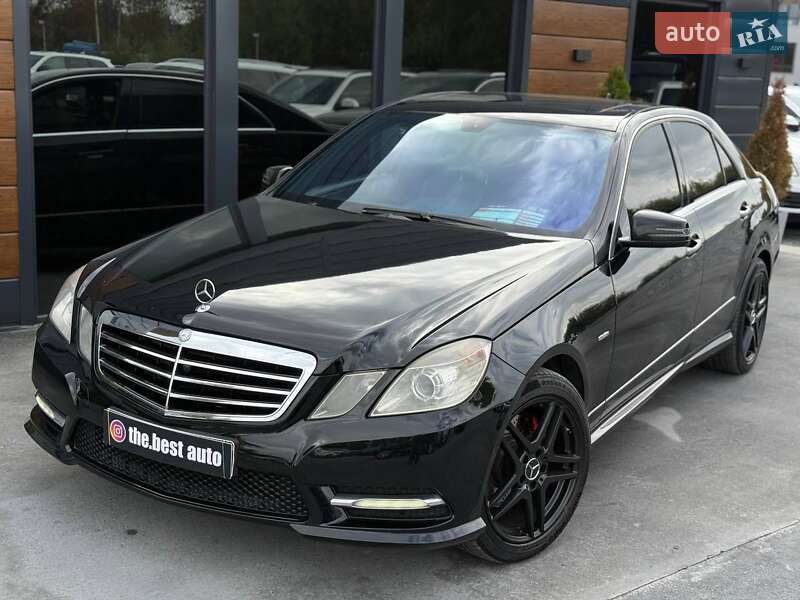 Седан Mercedes-Benz E-Class 2012 в Рівному