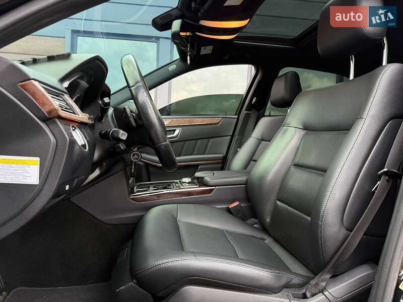 Седан Mercedes-Benz E-Class 2012 в Рівному