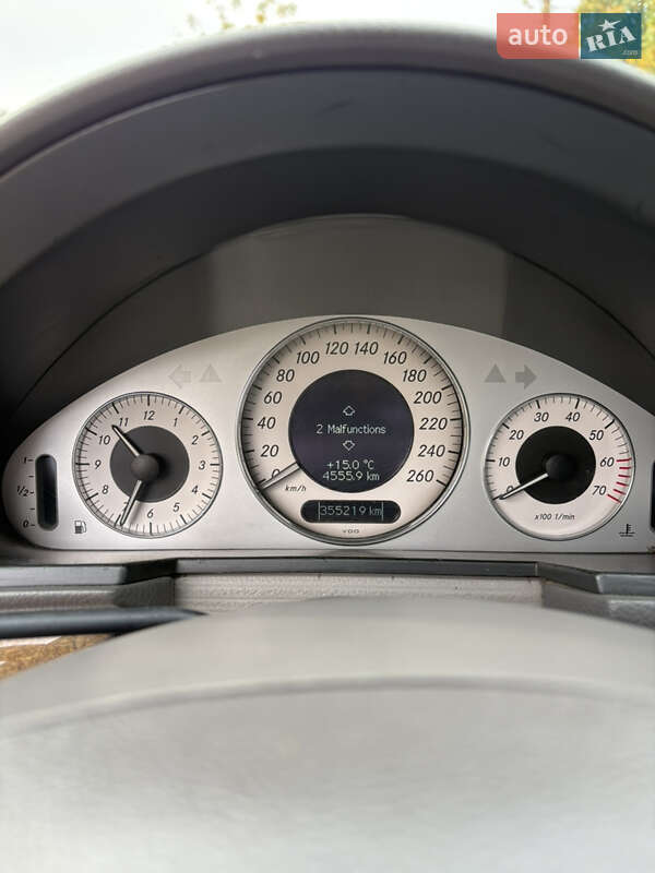 Седан Mercedes-Benz E-Class 2004 в Новых Санжарах