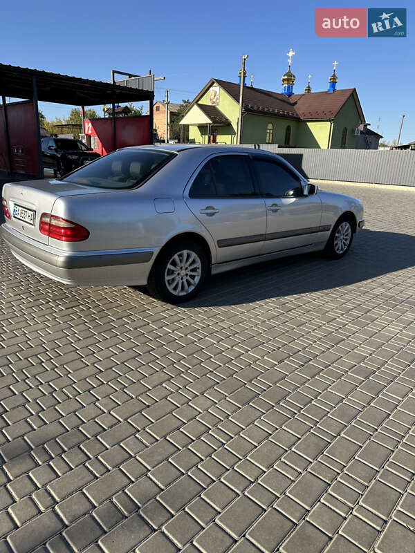 Седан Mercedes-Benz E-Class 2000 в Умани фото 2 Седан Mercedes-Benz E-Class 2000 в Умани