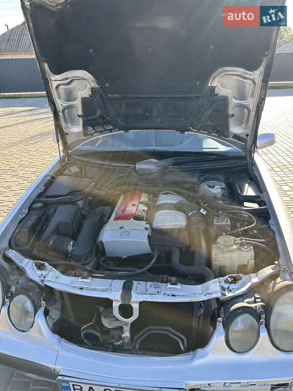 Седан Mercedes-Benz E-Class 2000 в Умани фото 5 Седан Mercedes-Benz E-Class 2000 в Умани