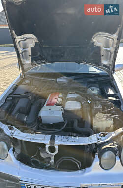 Седан Mercedes-Benz E-Class 2000 в 