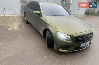 Седан Mercedes-Benz E-Class 2016 в 