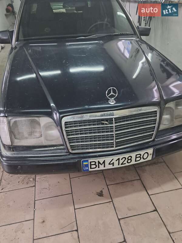 Mercedes-Benz E-Class 1993 Mercedes-Benz E-Class 1993