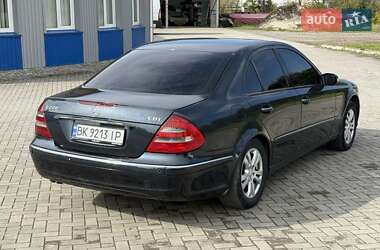Седан Mercedes-Benz E-Class 2005 в 