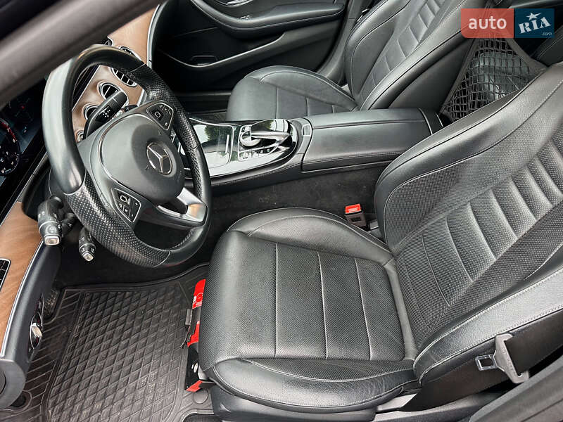 Седан Mercedes-Benz E-Class 2017 в Киеве