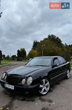 Седан Mercedes-Benz E-Class 2000 в Радивилове