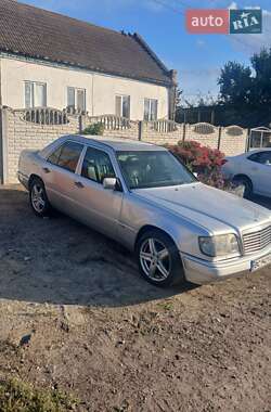 Седан Mercedes-Benz E-Class 1995 в Дніпрі
