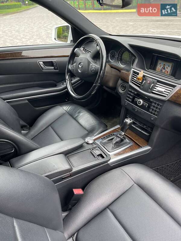Седан Mercedes-Benz E-Class 2011 в Сарнах фото 12 Седан Mercedes-Benz E-Class 2011 в Сарнах