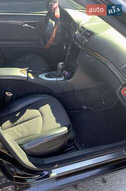 Седан Mercedes-Benz E-Class 2005 в 