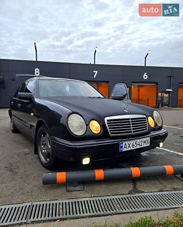 Седан Mercedes-Benz E-Class 1996 в Харкові