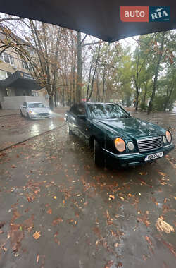 Седан Mercedes-Benz E-Class 1996 в Одессе