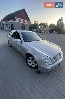 Седан Mercedes-Benz E-Class 2002 в 