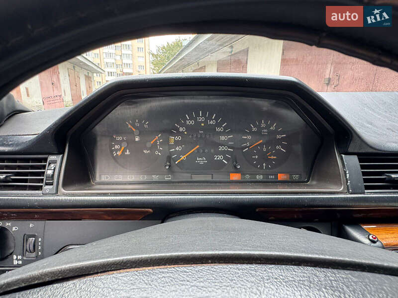 Седан Mercedes-Benz E-Class 1994 в Тернополе