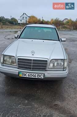 Универсал Mercedes-Benz E-Class 1995 в 